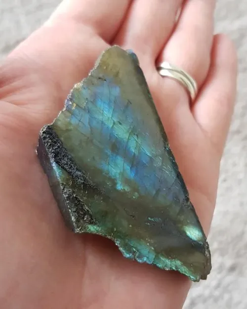 What Does Fake Labradorite Look Like