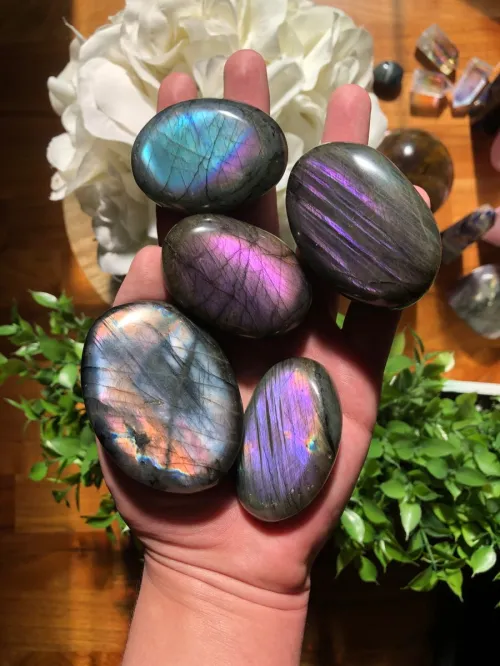 Global Treasures: The Geology and Locations of Labradorite Deposits