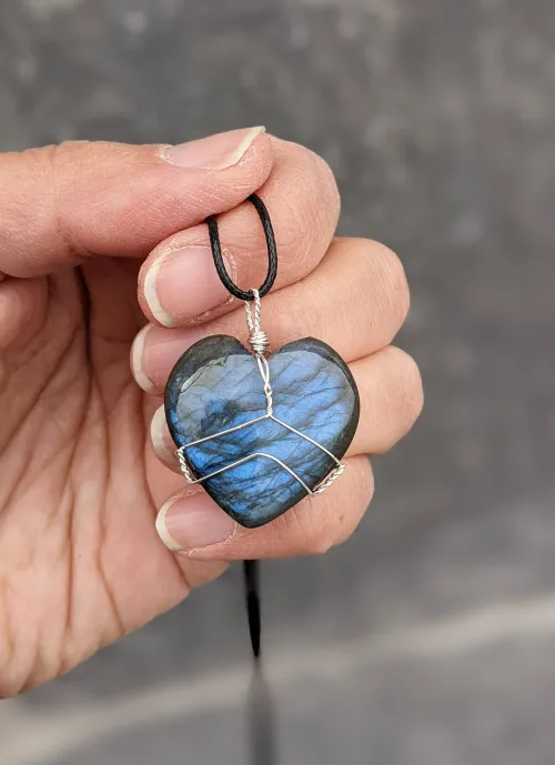 Best labradorite jewelry ideas for Christmas gifts