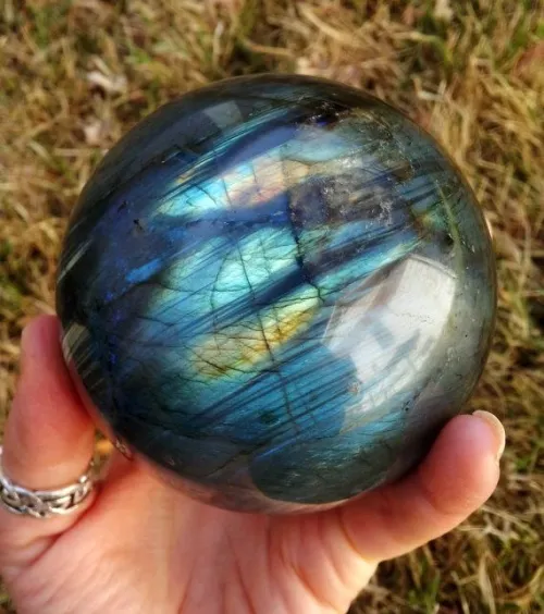 Does Labradorite Change Color