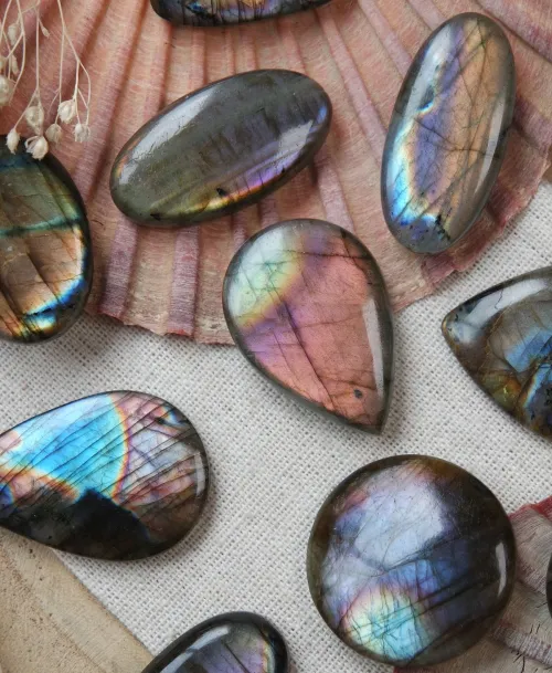 Precision cutting and fabrication of labradorite for industrial applications